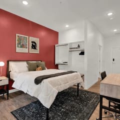 Cozy Modern 1BR in Downtown OTR, GYM, POOL