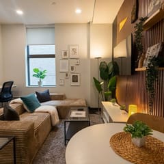 Downtown Pittsburgh Central Retreat