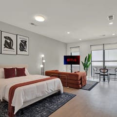 OTR Queen Suite | Pool, Gym & Rooftop