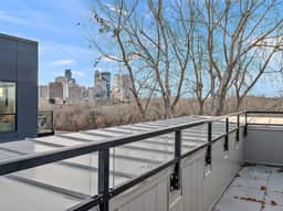 DT Coze Apt, Gym, Rooftop, Free Street Parking