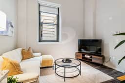 CBD OTR Gym, Pool, Free Parking, Steps to Stadiums
