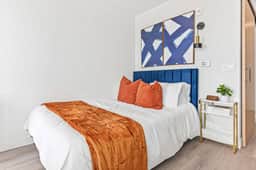 Coze Studio Unit Near Downtown MN and Airport