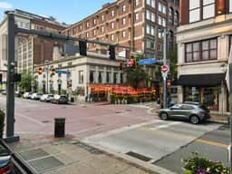 Downtown Pittsburgh Central Retreat