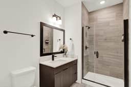 OTR 1BR Private Suite | Pool, Gym - Image 5