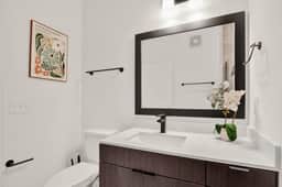 Cozy 1BR OTR Suite | Pool, Gym & City Views - Image 5
