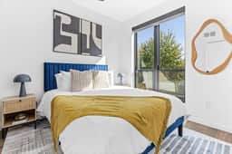 Luxury 1BD Gym, Rooftop, Street Parking by DT, UMN - Image 2