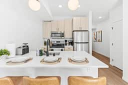 Luxury 1BD Gym, Rooftop, Street Parking by DT, UMN - Image 5