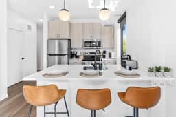 Modern Apt with Rooftop & Skyline Views - Image 5