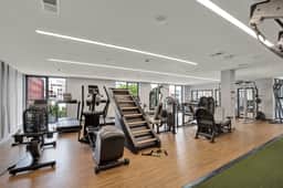OTR Queen Suite | Pool, Gym & Rooftop - Image 5