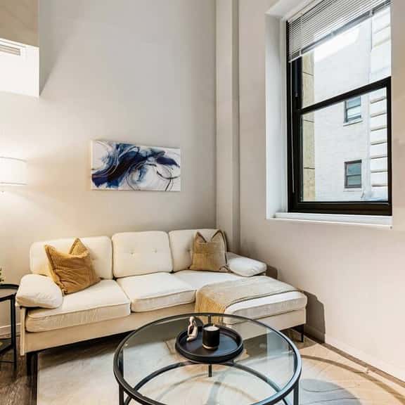OTR Stadium Loft with Pool & Gym - Image 1