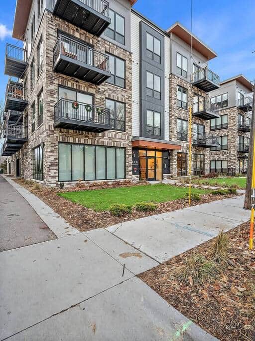 DT Coze Apt, Gym, Rooftop, Free Street Parking
