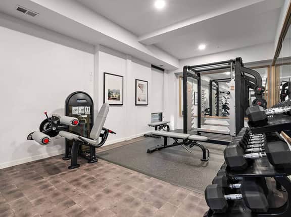 DT, UMN, 1BD, Gym, Free Parking, Rooftop by River