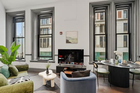 Stylish 1 Bed Downtown apartment with Sofa bed
