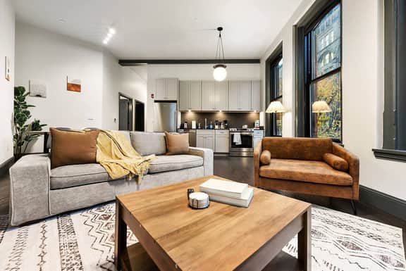 Comfortable 2BR | Walkable to NFL - Image 2