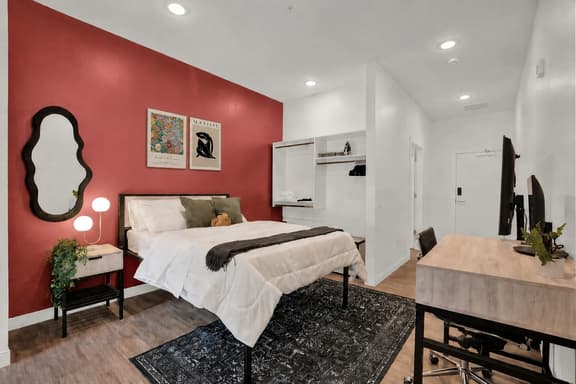 Cozy Modern 1BR in Downtown OTR, GYM, POOL
