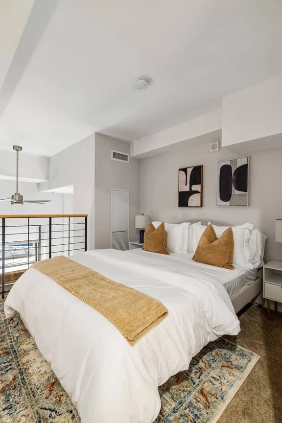 Modern Downtown Loft | Pool & Rooftop Access