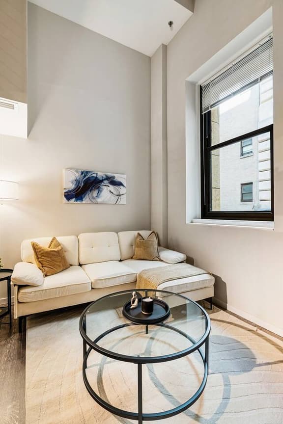 OTR Stadium Loft with Pool & Gym - Image 1