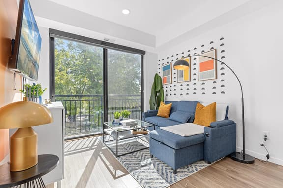 Modern 1BD Near DT & UMN Gym Street Parking - Image 1