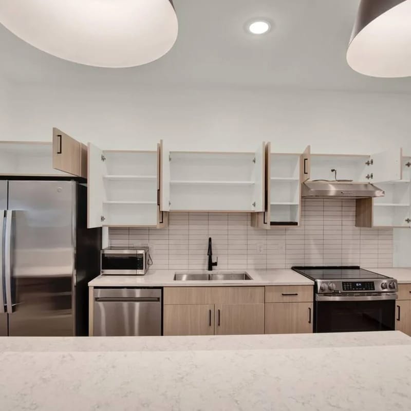 Chic 2BR in OTR | Pool, Gym & Walkable Area