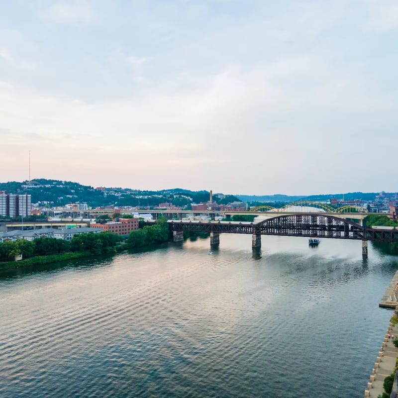 Downtown Pittsburgh Central Retreat